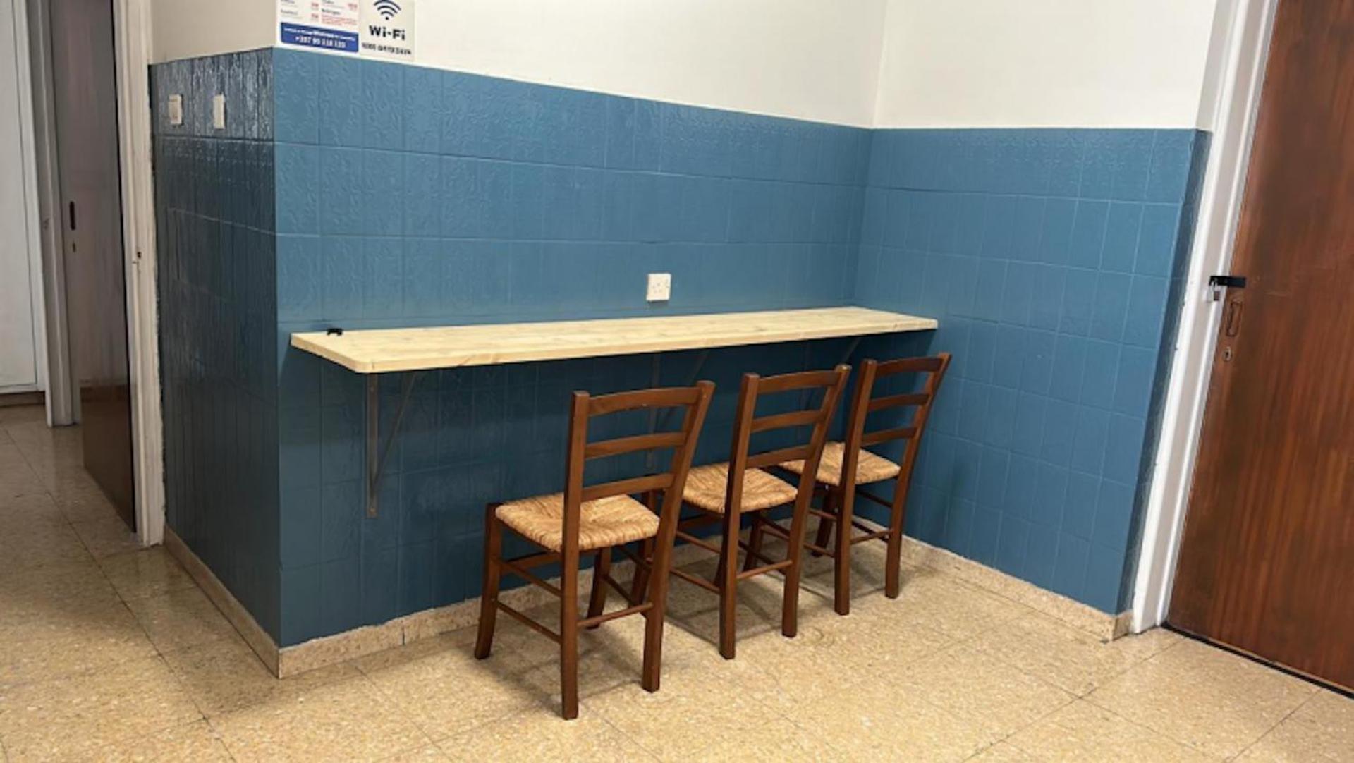 Unique City Hostel 100 Meters From Beach Larnaca Ngoại thất bức ảnh